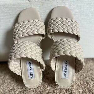 NWOT! Steve Madden Daphnee Braided Strap Leather Block Heel in Cream / Size 6.5